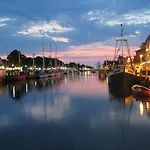 Lotsenhaus/Ostseewelle